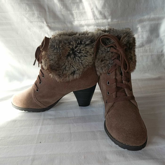 Tamaris botki ocieplane roz. 37 dł. wkł.23,5 cm- skóra -stan bdb