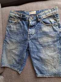 Szorty jeansowe Review P&C rozmiar M spodenki na guziki.
