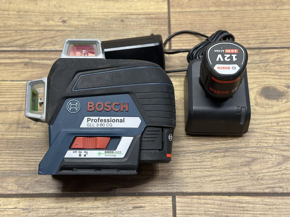 Laser krzyżowy BOSCH GLL 3-80 C | ZESTAW 2x bateria 2AH + ładowarka