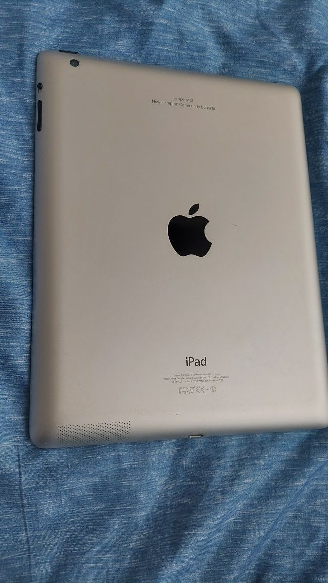 IPad 4 retina  a1458 в отл. Состоянии.