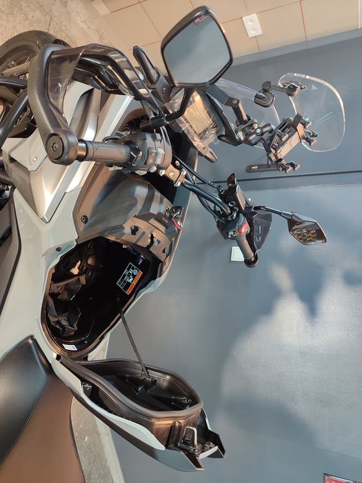 Продам новий офіційний мотоцікл Honda NC 750 DCT
