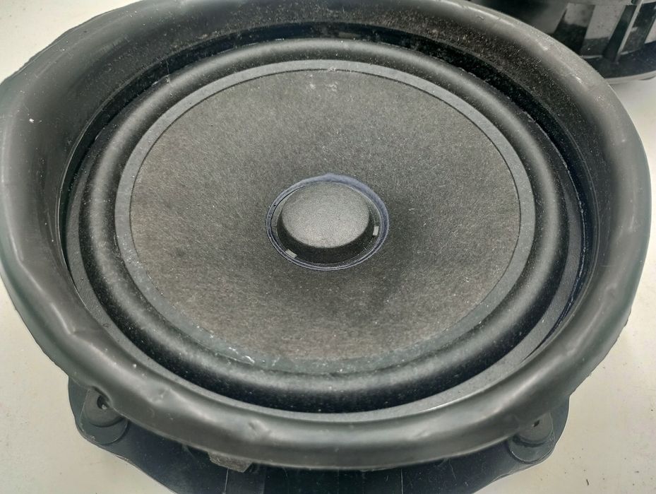 Głośnik Przedni Tylny Drzwi Skoda Octavia 3 5E0035411J