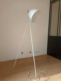 Metalowa lampa stojąca Tchibo