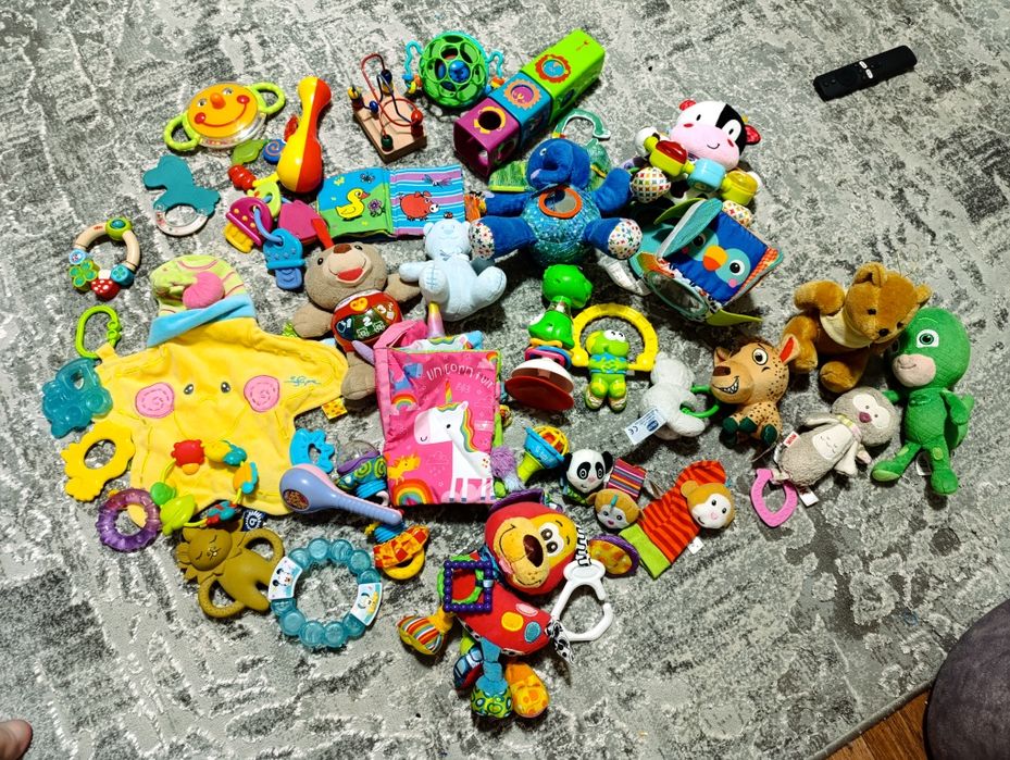 Пакет дитячих іграшок для малюків гризунів підвіска книжки брязкальця