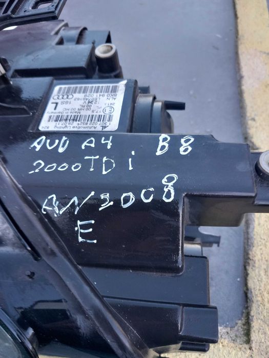 Otica do lado esquerdo para Aud A4