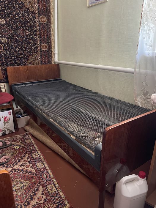 Кровать на панцерной сетке