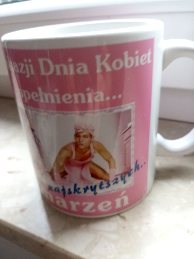 Kubek różowy Z Życzeniami dla Kobiet