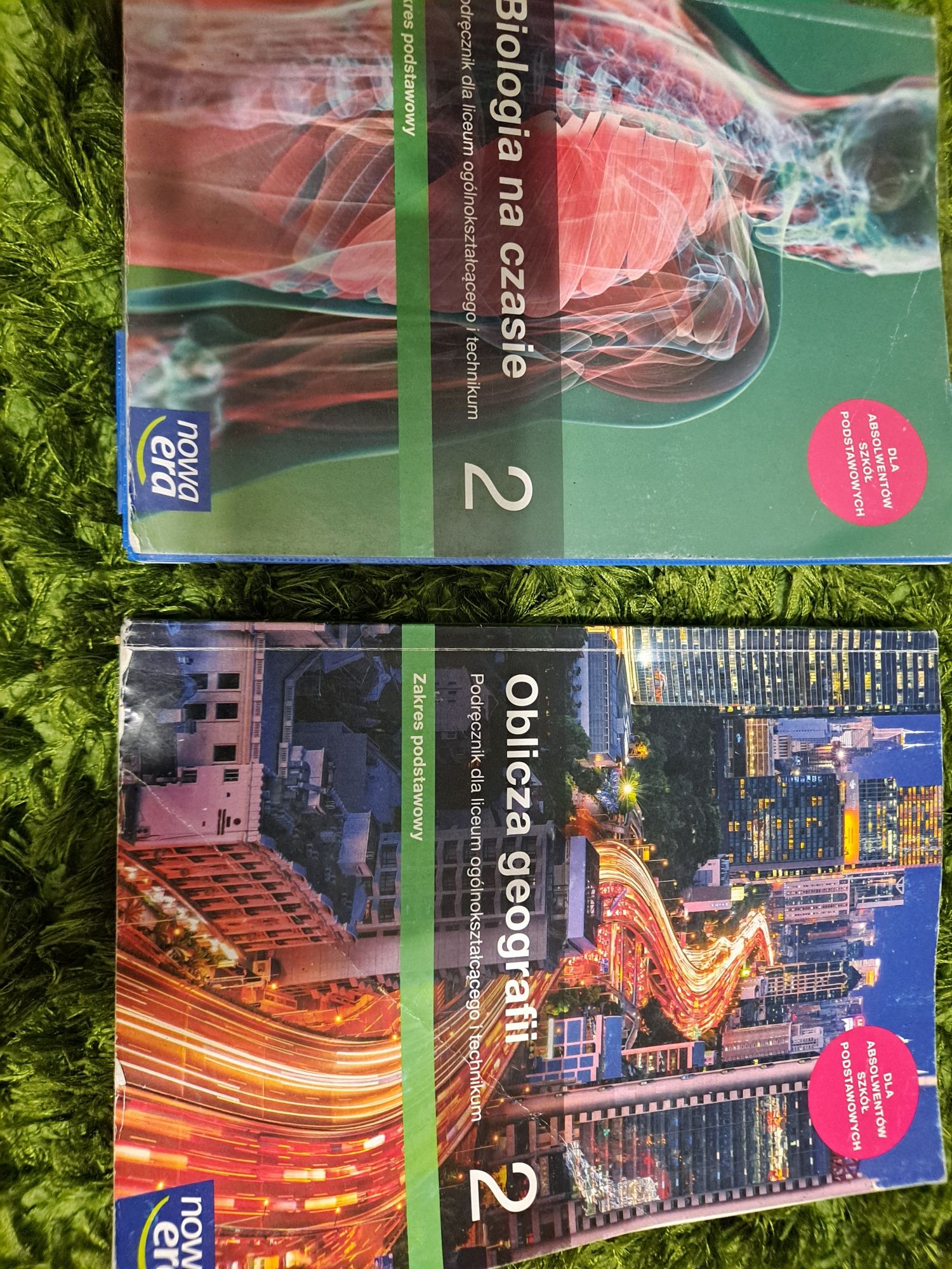 Sprzedam książki 2 kl Technikum. LO