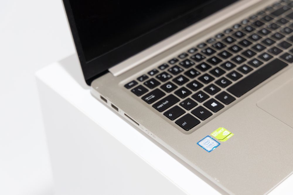 Computador Portátil ASUS