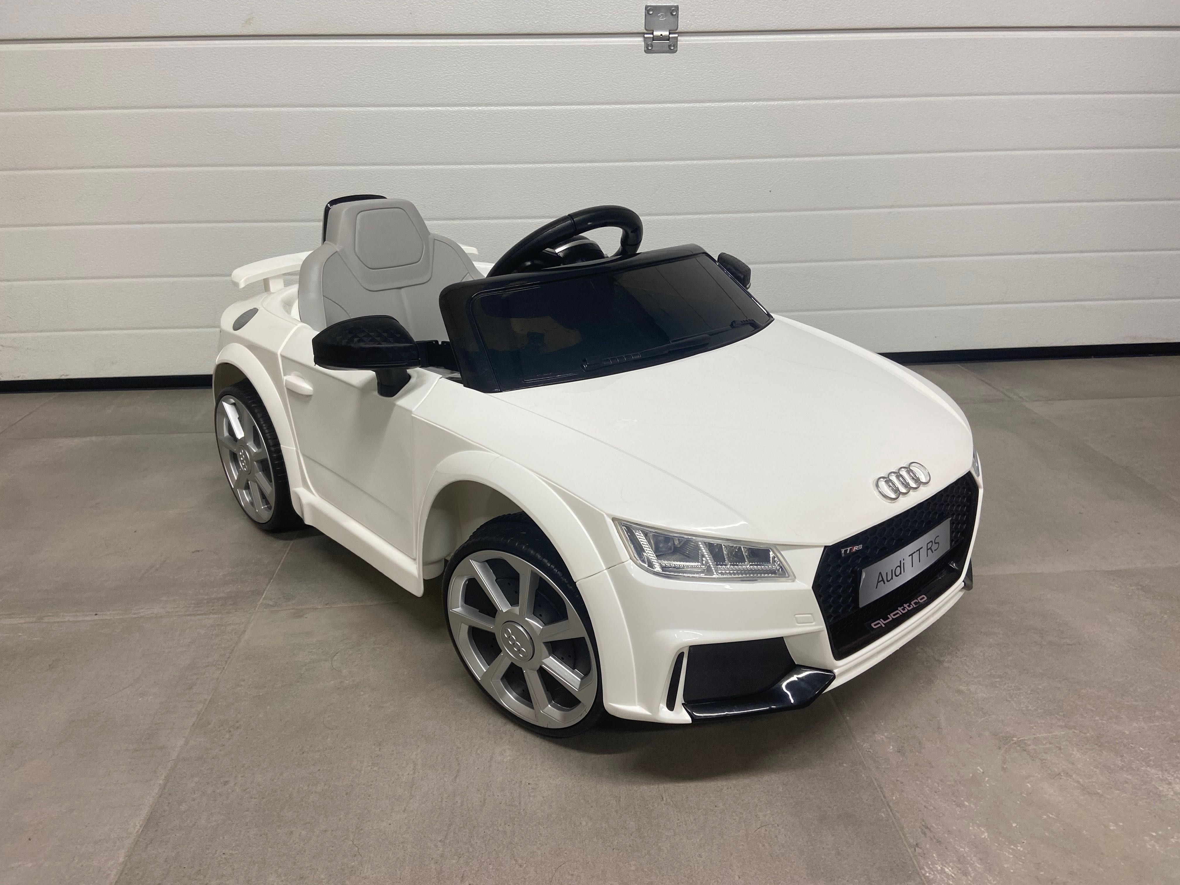 Carro elétrico criança - Audi TT pouca utilização