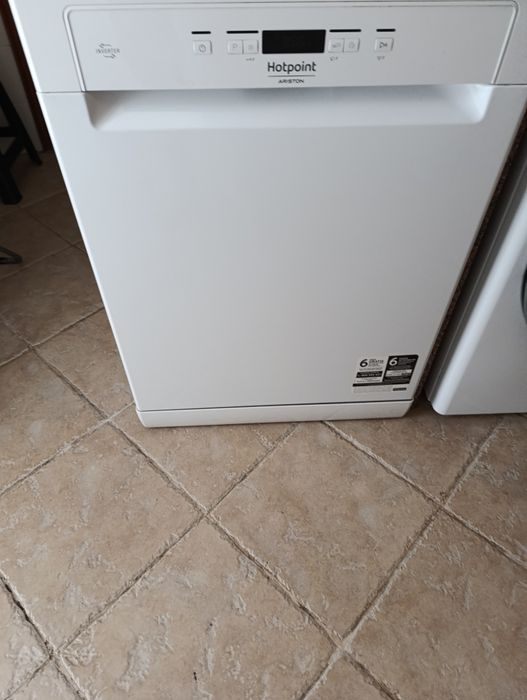 Vende se maquina de lavar loiça hotpoint 208