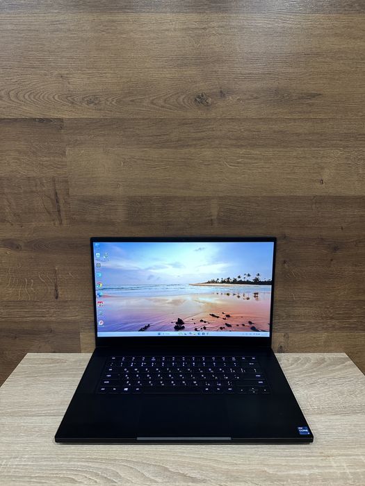 Ігровий Razer Blade RZ09-0409 15.6" i7-11800H\32 \1 Tb\RTX 3080-8 Gb