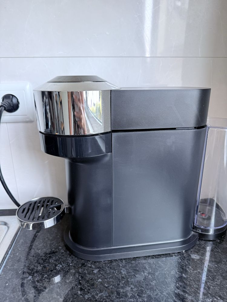 Maquina de cafe nespresso vertuo