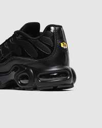 Nike Air Max Plus Triple Black