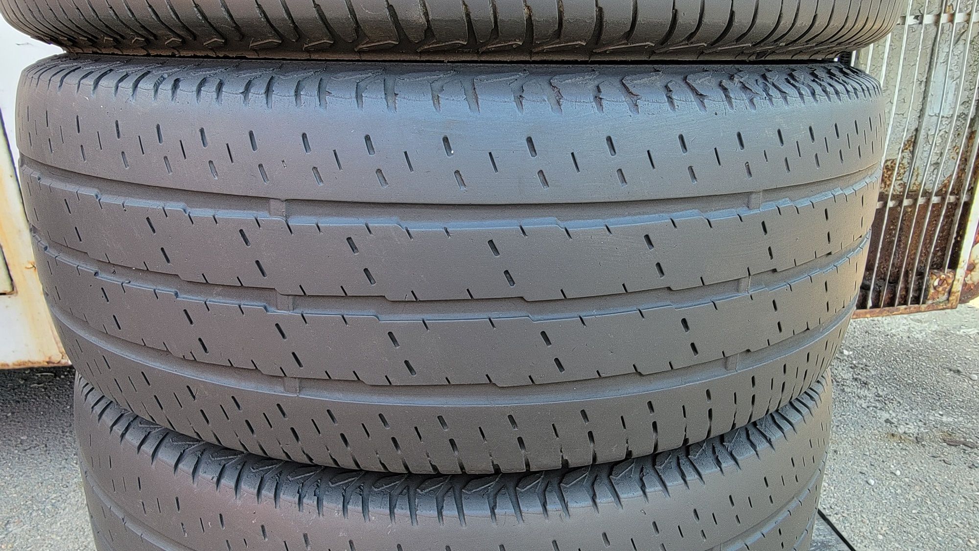 Автошины 235/65r16c резина Continental шины летние