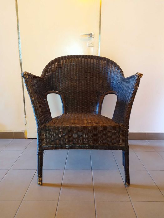 Fotel wiklinowy do renowacji
