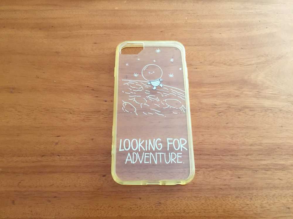 Capa para Iphone 6 - tema espaço (looking for adventure)