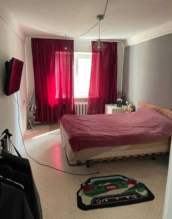 Продам 2х комнатную квартиру возле парка КПИ