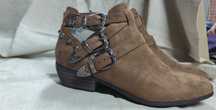Botas novas n 41 lindas e confortaveis
