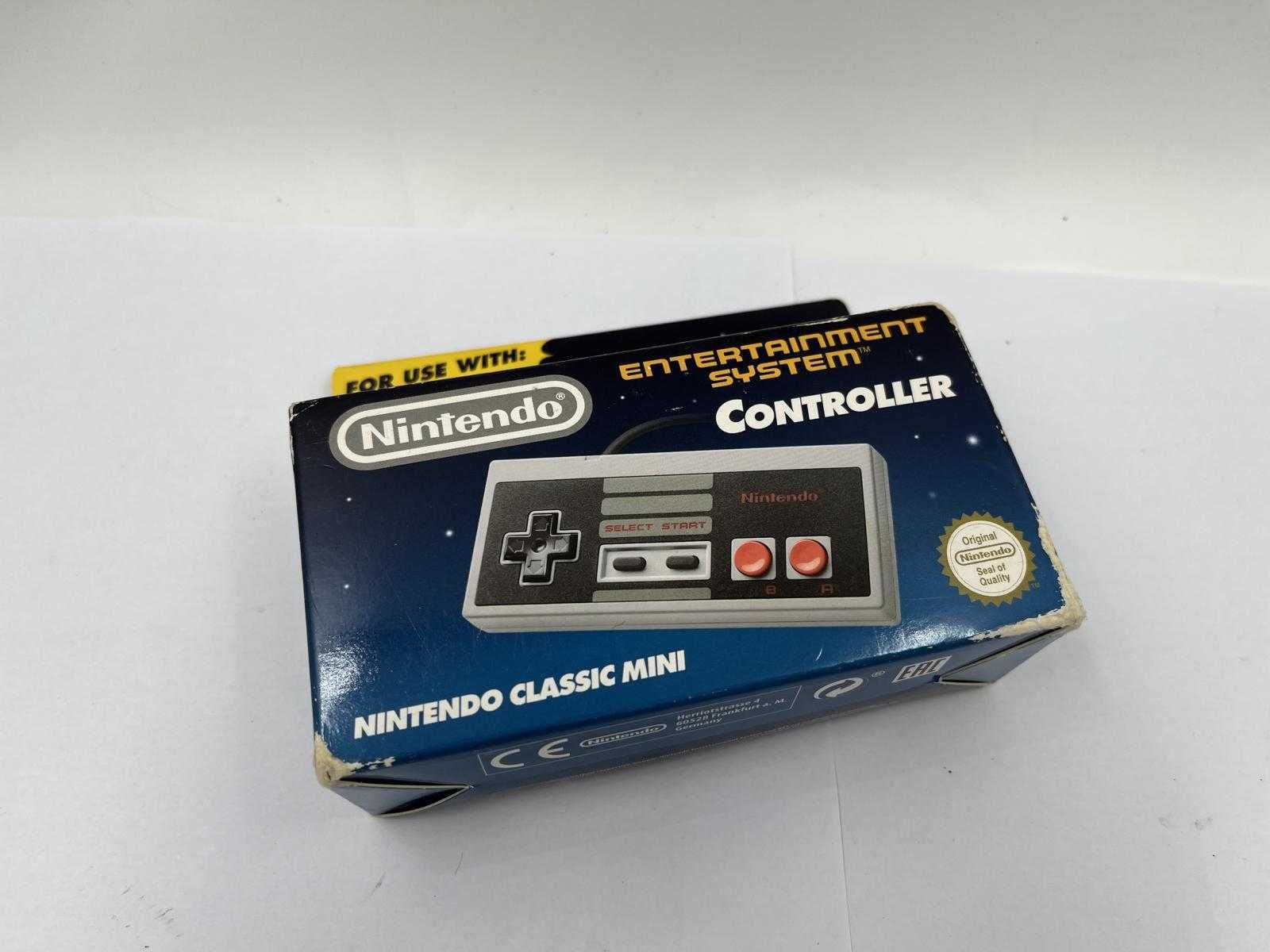 Controller Nintendo Classic  MINI NES CLV-A-CNES od Loombard