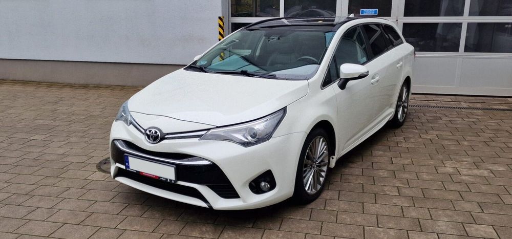 Toyota Avensis Navi Skóry Kamera Alu 17 Climatronic Tempomat Podgrz. fotele Salon PL
