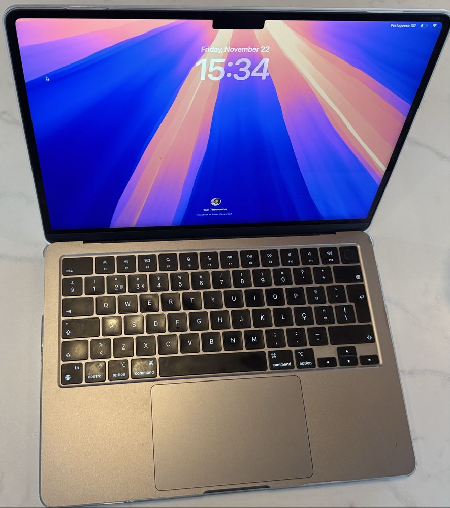 MacBook Air 13,6 polegadas, processador M3, 2024
