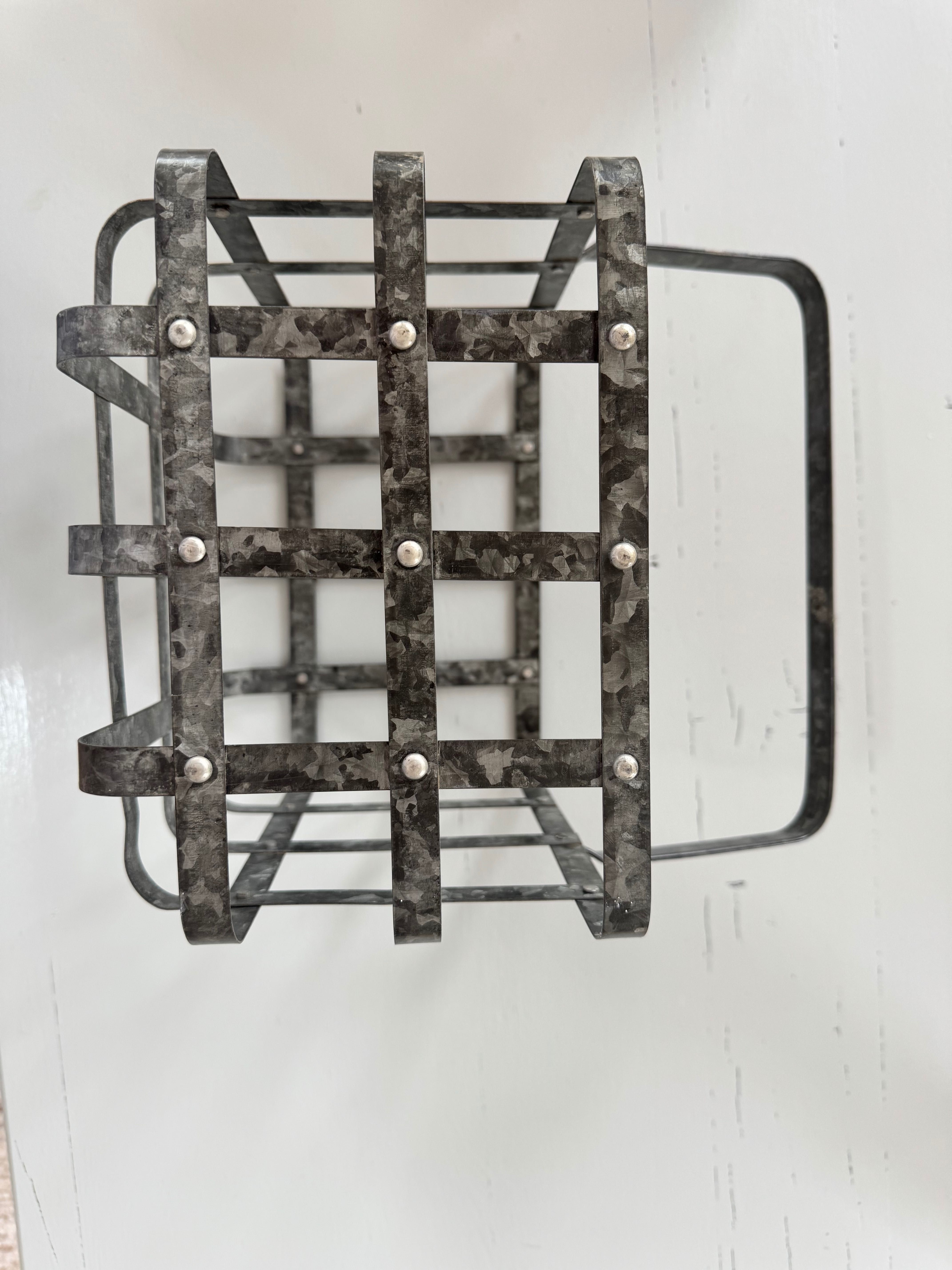 Koszyk metalowy H&M z uchwytem 22,5x22,5 stalowy
