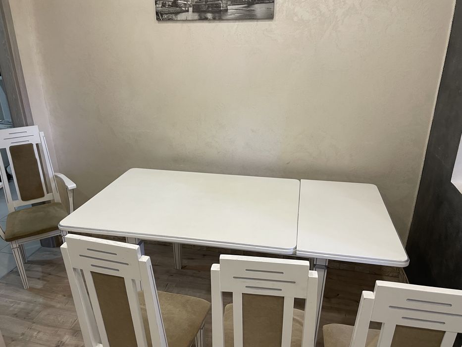 Стол дубовый и стулья ручной работы