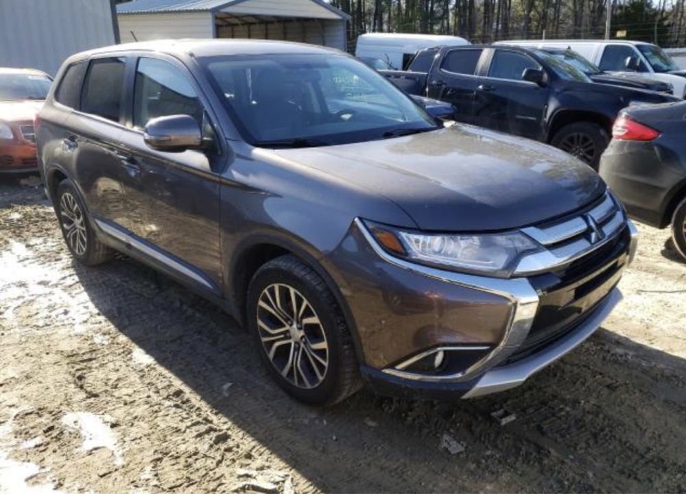 Mitsubishi Outlander  SE