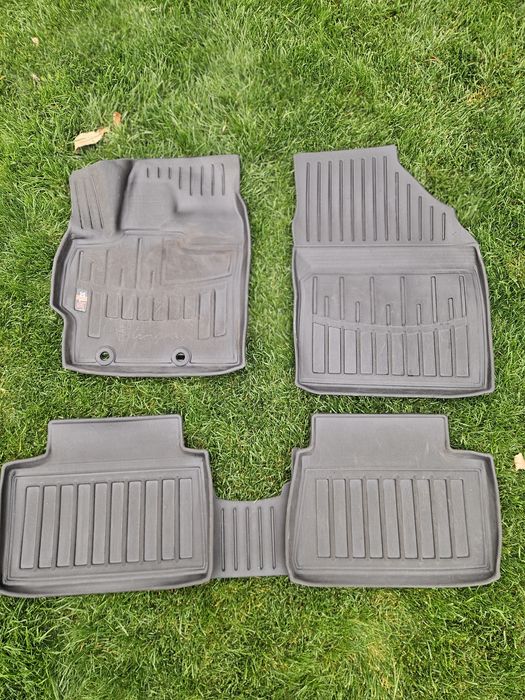 Коврики Toyota Yaris cross 3D line