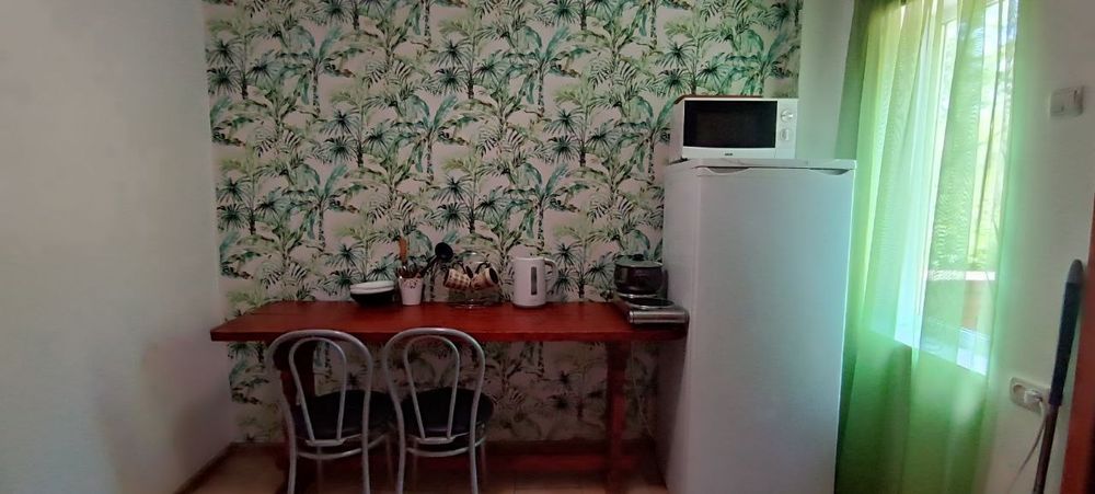 Будинок на березі річки