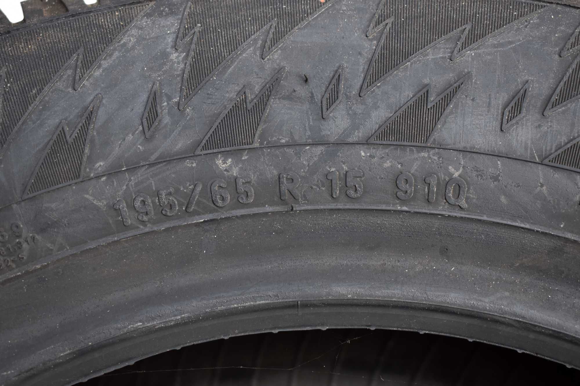 Opona opony PIRELLI WINTER 195/65R15 91Q zimowa