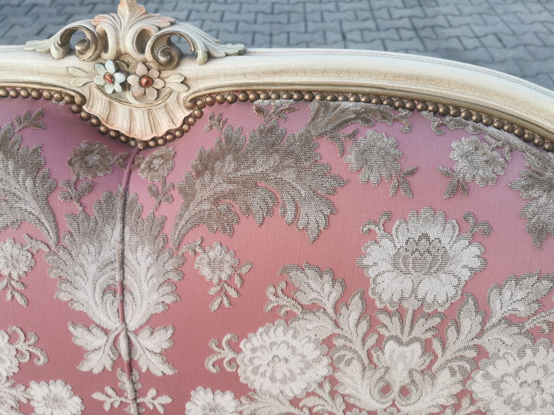 Okazja, pałacowa narożna sofa w stylu barokowym