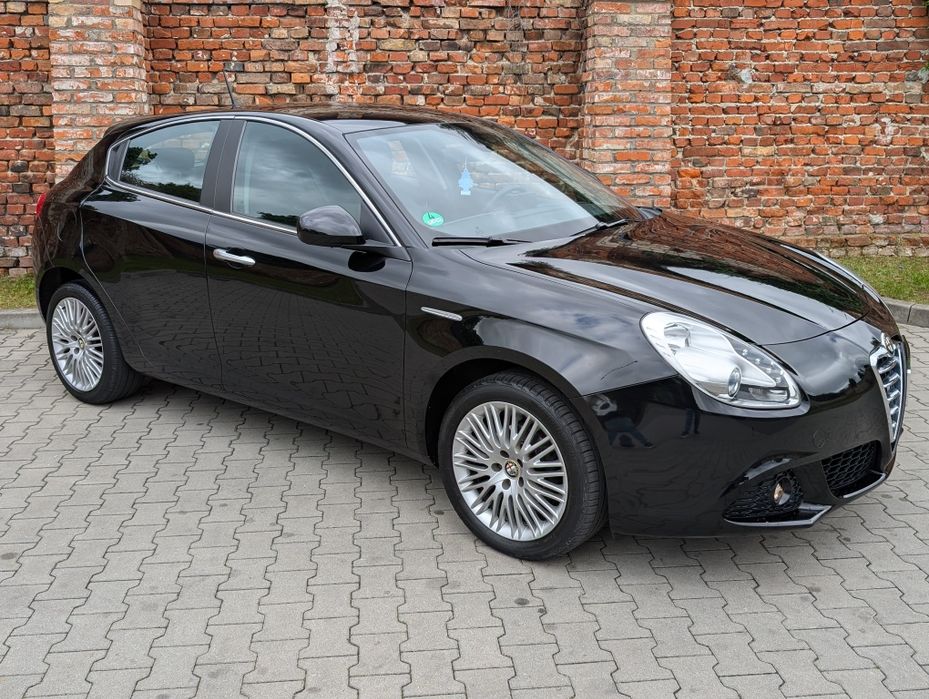 Alfa Romeo Giulietta 1.4 Turbo * Nawigacja * Mały Przebieg * Śliczna