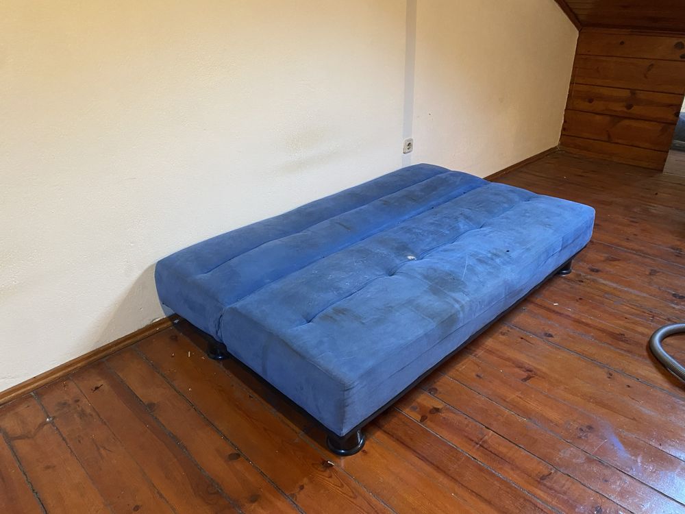 GRATIS! Sofá cama azul funcional