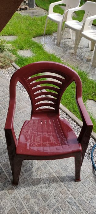 Krzesła ogrodowe plastik + poduszki