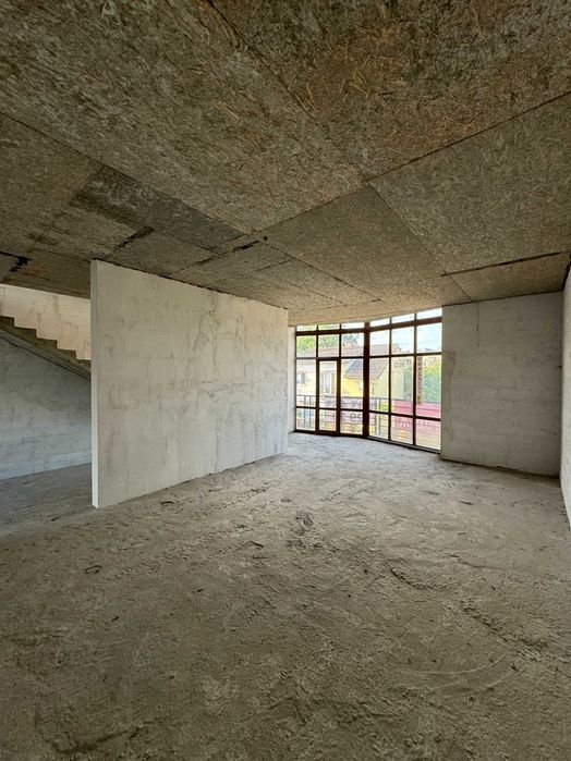 Продається Дуплекс Готовий до Ремонту неподалік центру міста!!!