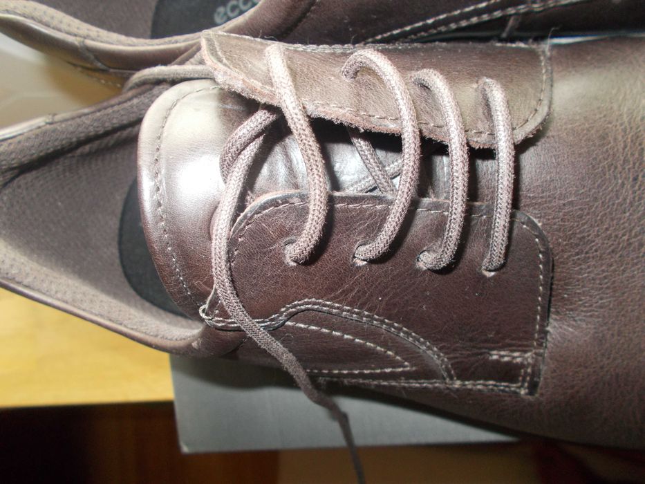 Buty półbuty ECCO 43 nowe.