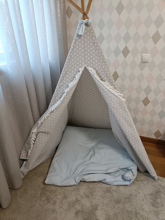 Tenda Tipi com almofadão