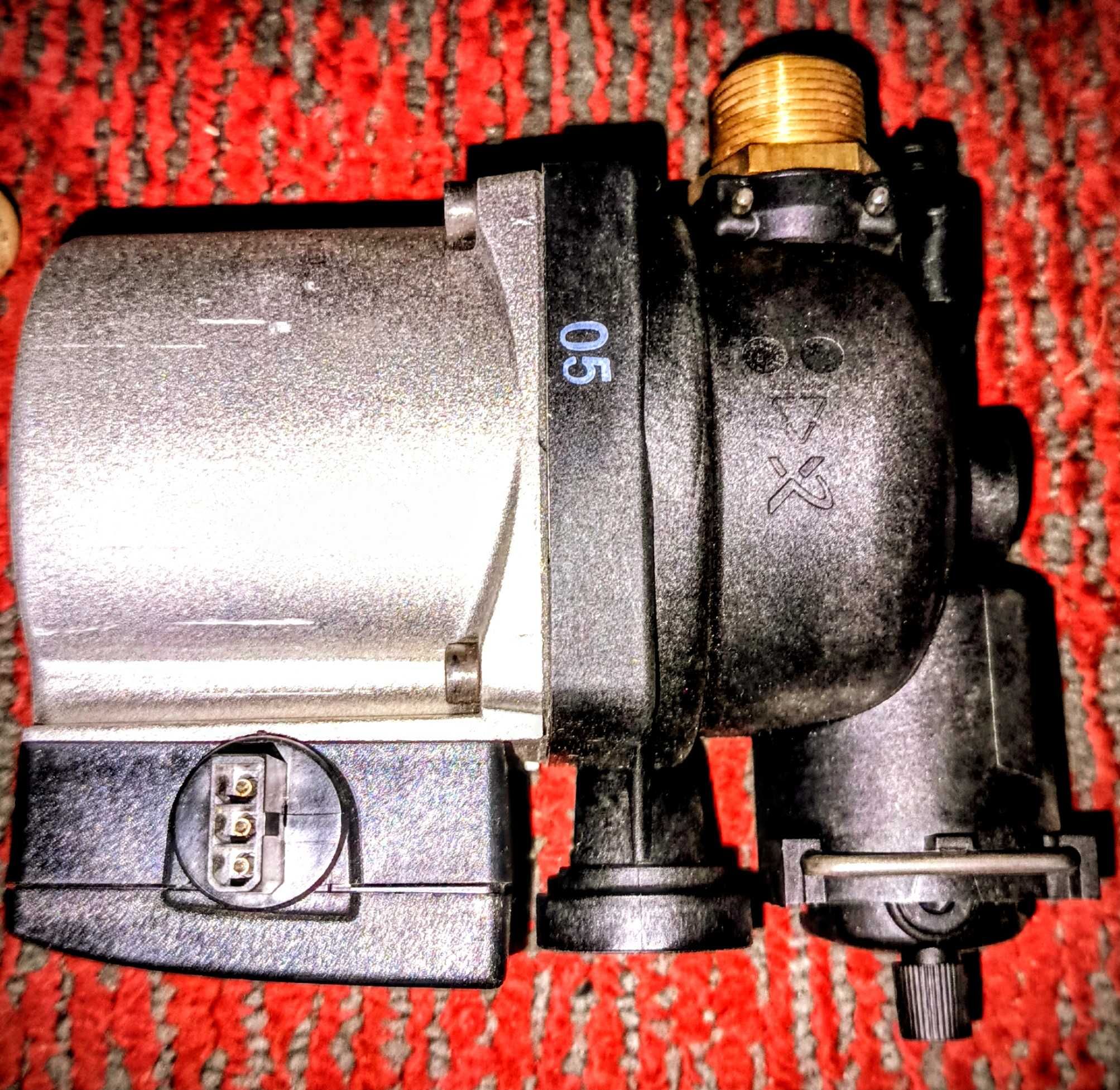Grundfos циркуляционный насос новый
