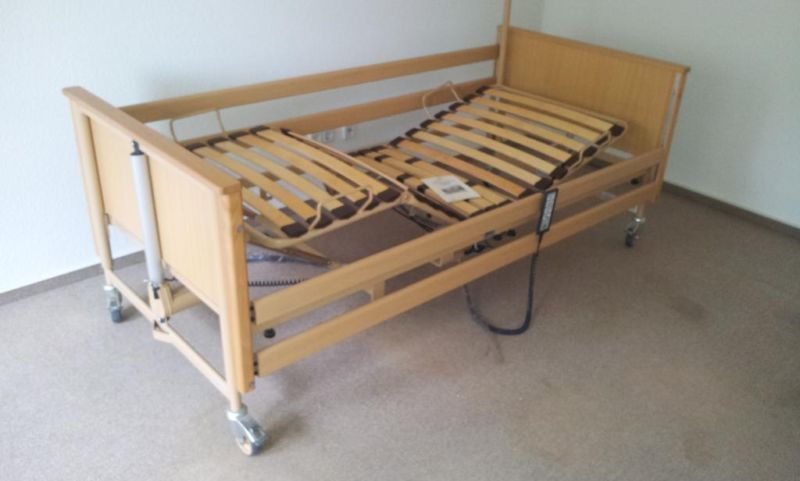 Łóżko na pilota lub łóżko rehabilitacyjne 4 funkcje pilot materac tran