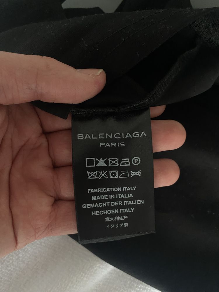 Koszulka Balenciaga FBI Nowa