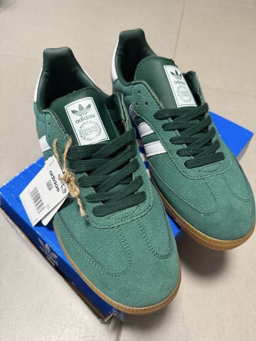 Ténis/sapatilhas da marca adidas samba tamanho 44 novos em folha.