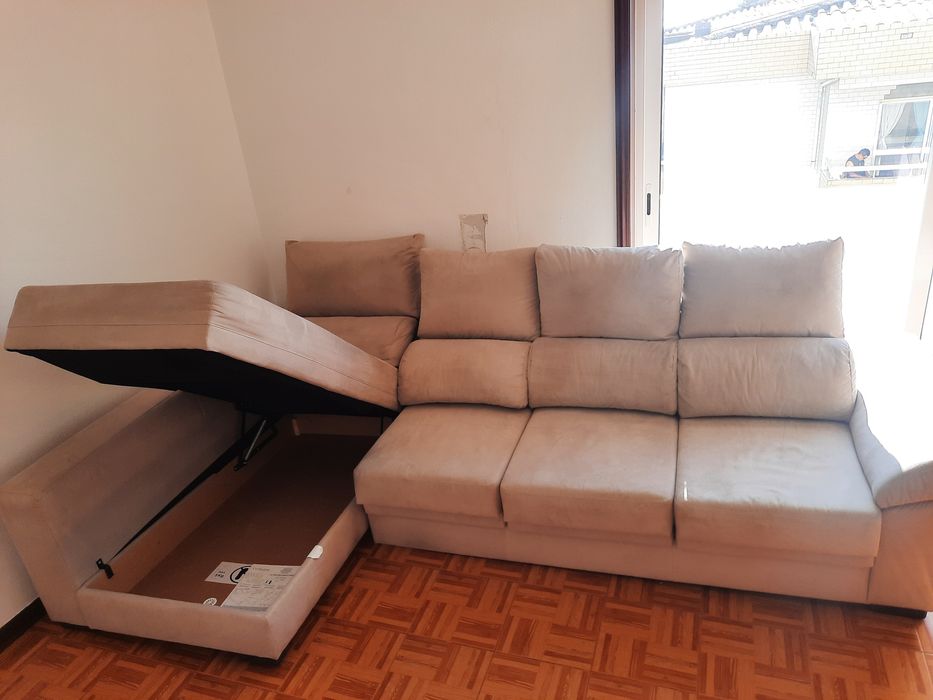 Sofá c/ chaise, encosto reclinável impecável