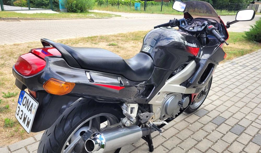Kawasaki ZX600E 1 właściciel , zamienię na inny motor auto busa quada
