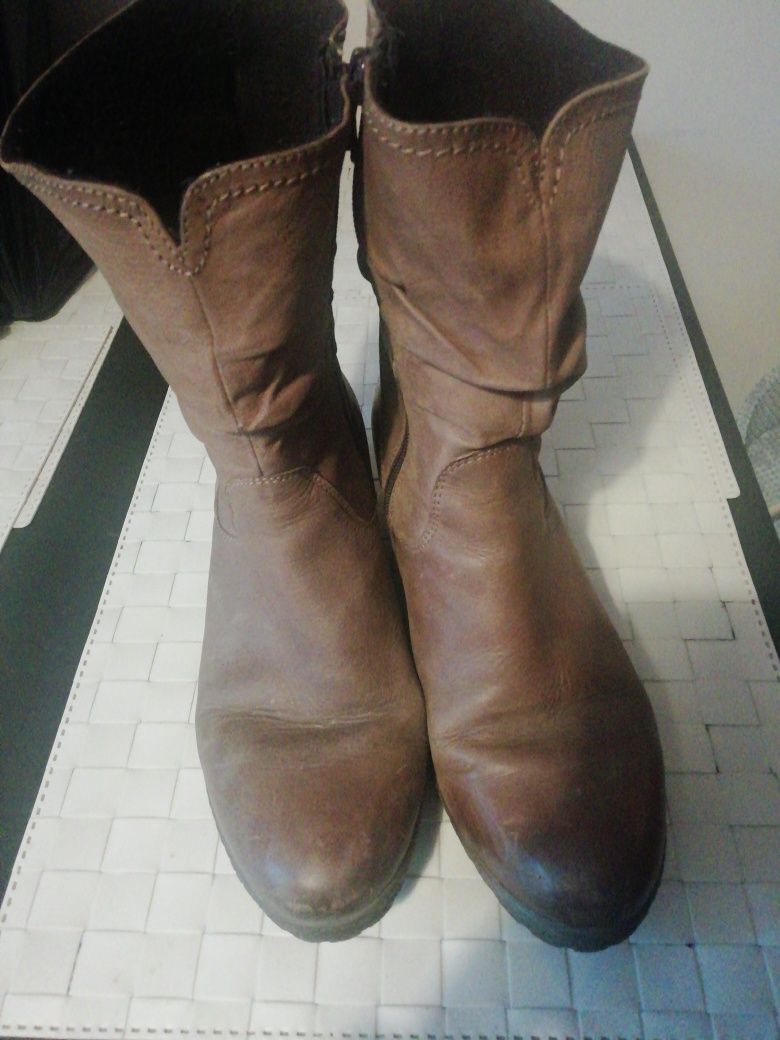 Buty na Koturnie