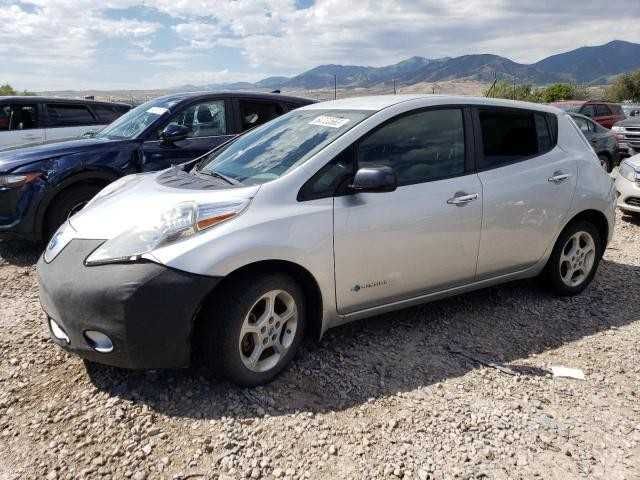 Оренда електромобіля Ніссан Ліф або Тесла 3 ( Nissan Leaf ) Ниссан Лиф