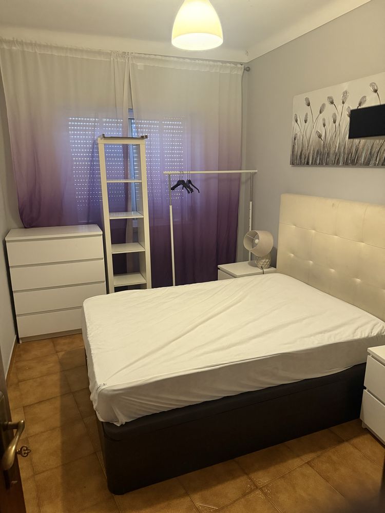 Aluguer quarto Cacém Rua olival