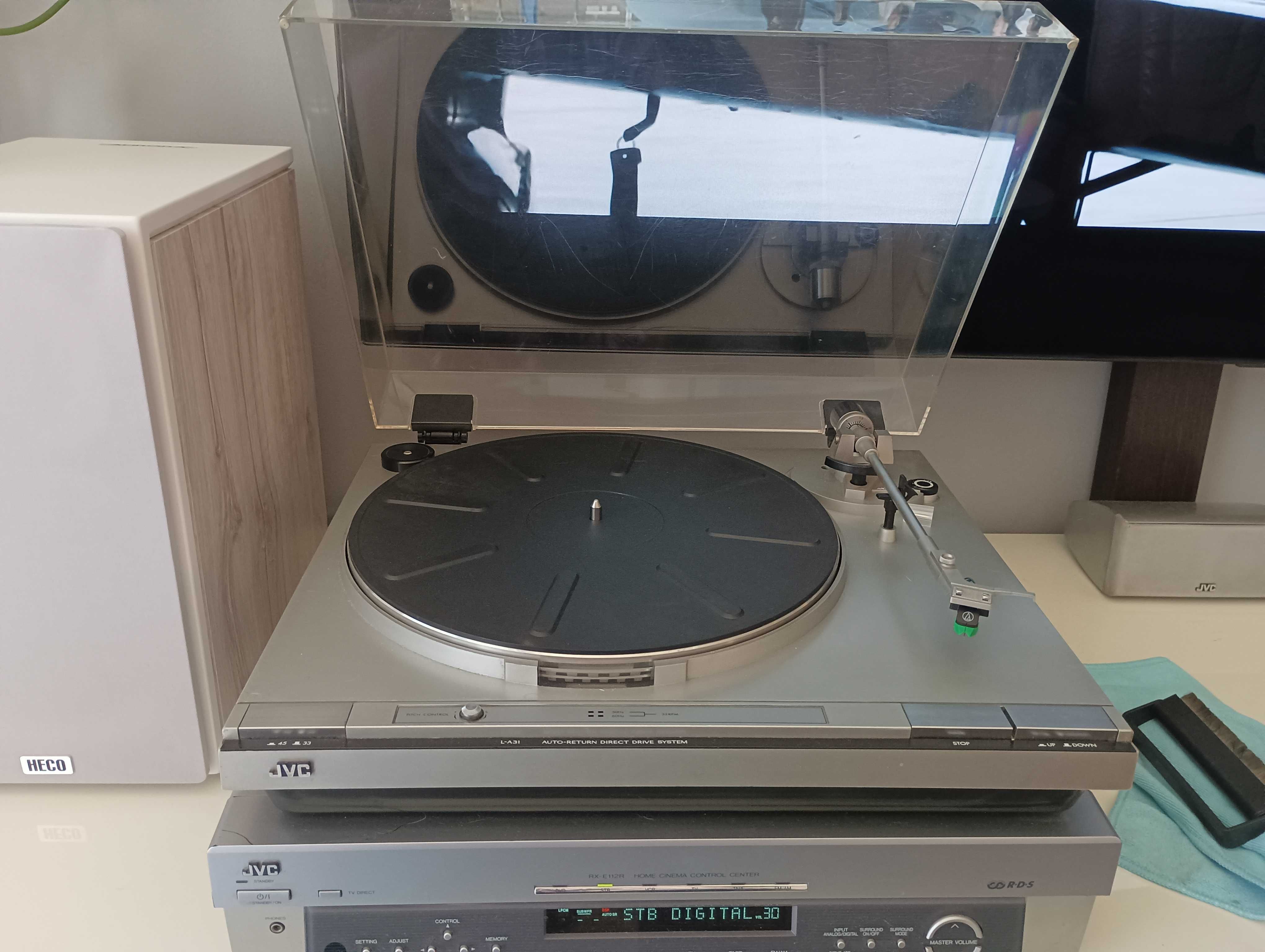 Gramofon JVC L-A31