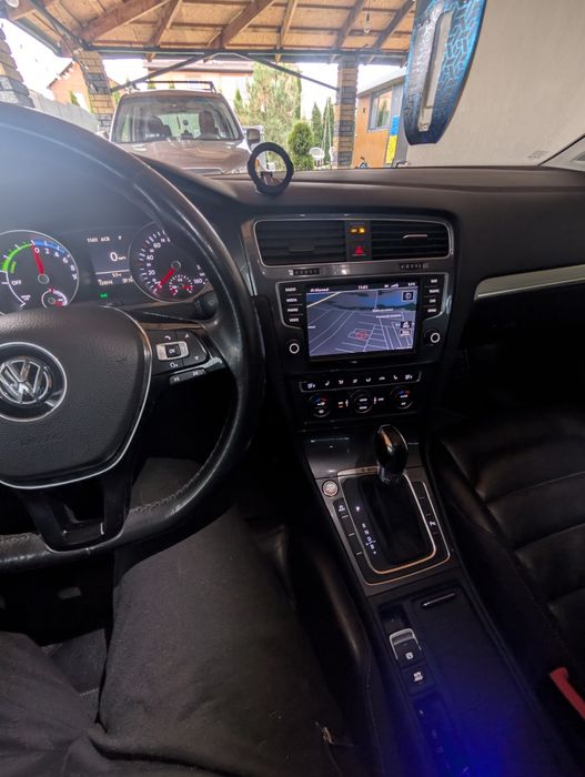 Volkswagen e golf